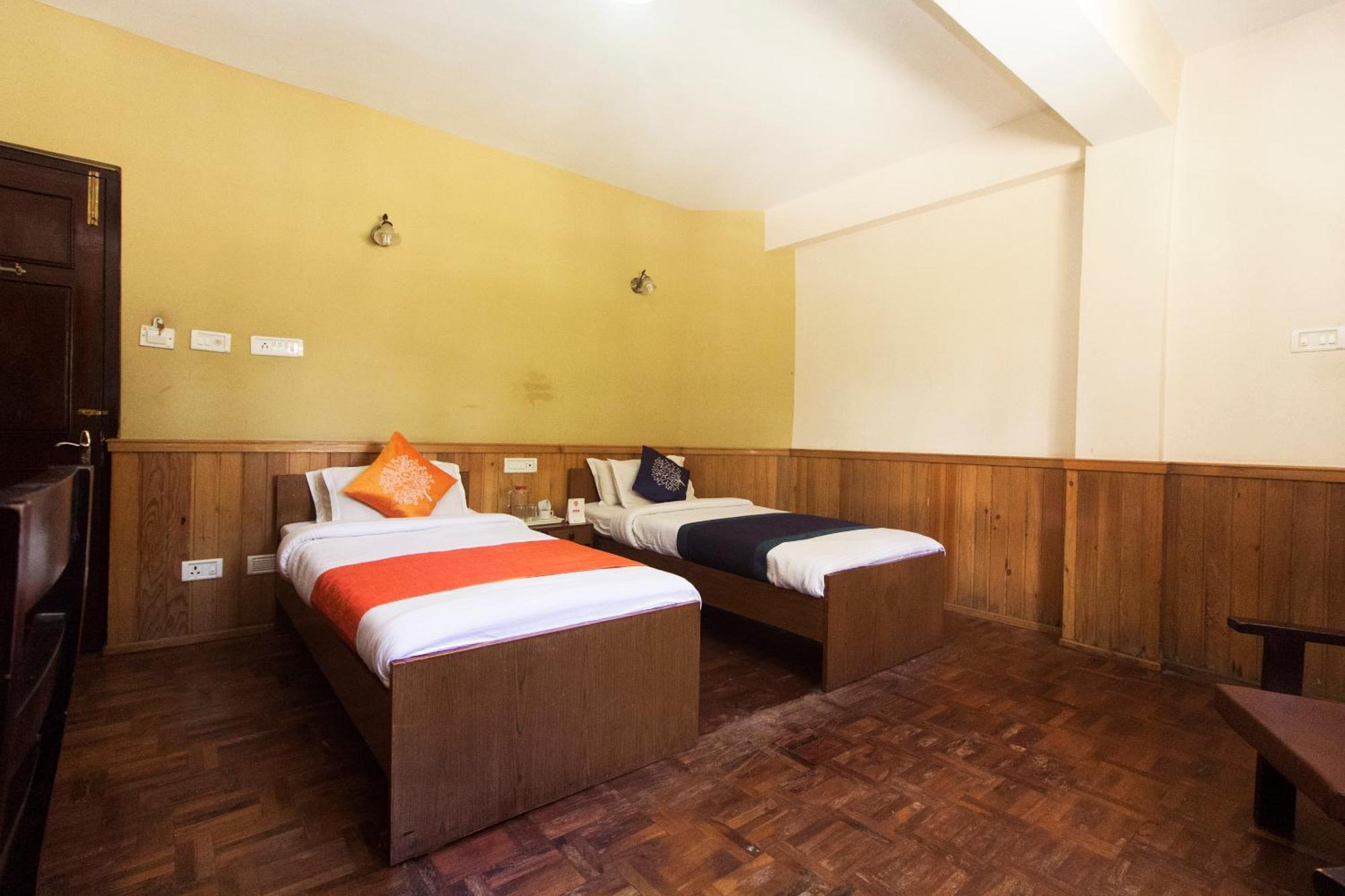 Oyo 10587 Vanjula Residency Gangtok Buitenkant foto